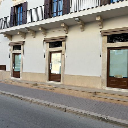 Villa Funduq Ospitalita Iblea Pozzallo Exterior foto
